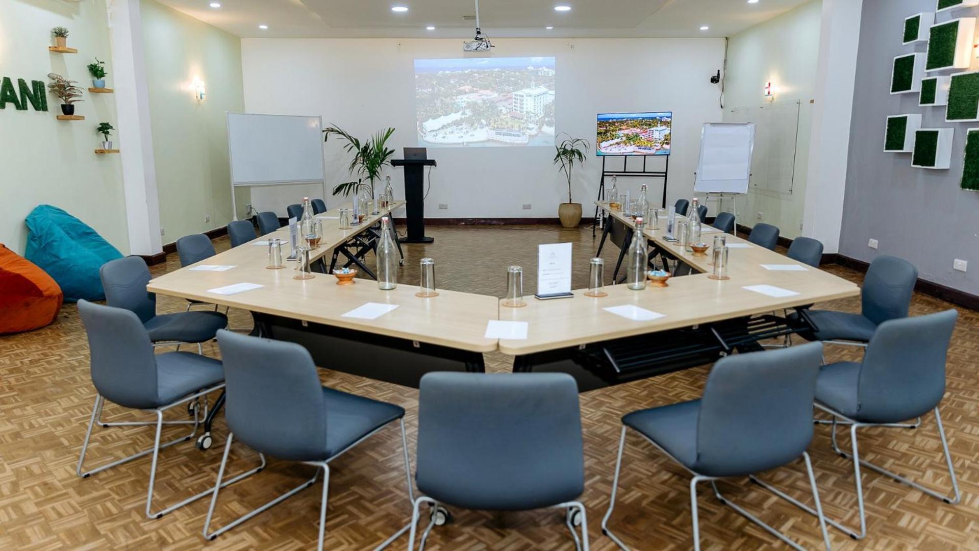 Coral Beach Hotel Dar Es Salaam Zewnętrze zdjęcie